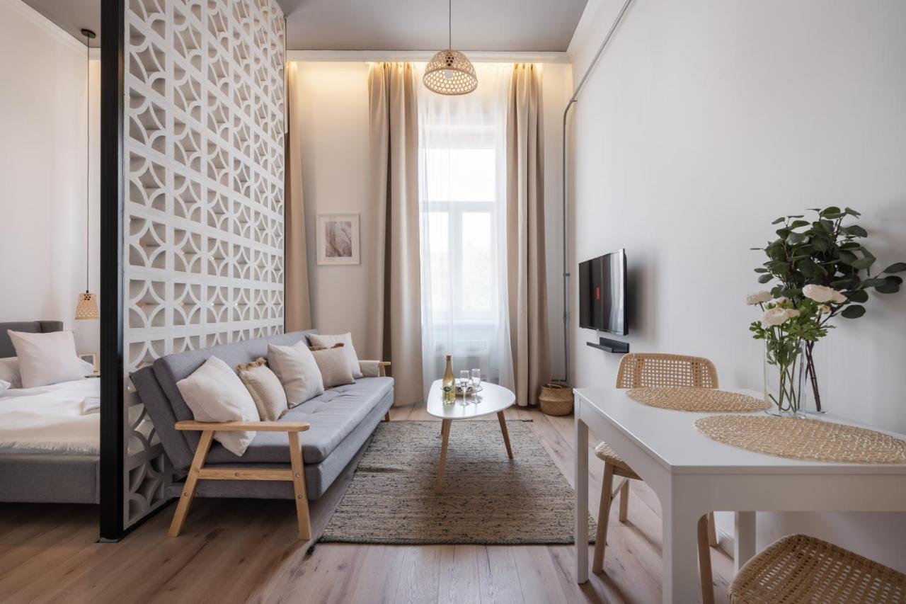 A62 - Akacfa Street Central Residence - Best Location By Bqa Budapest Eksteriør billede